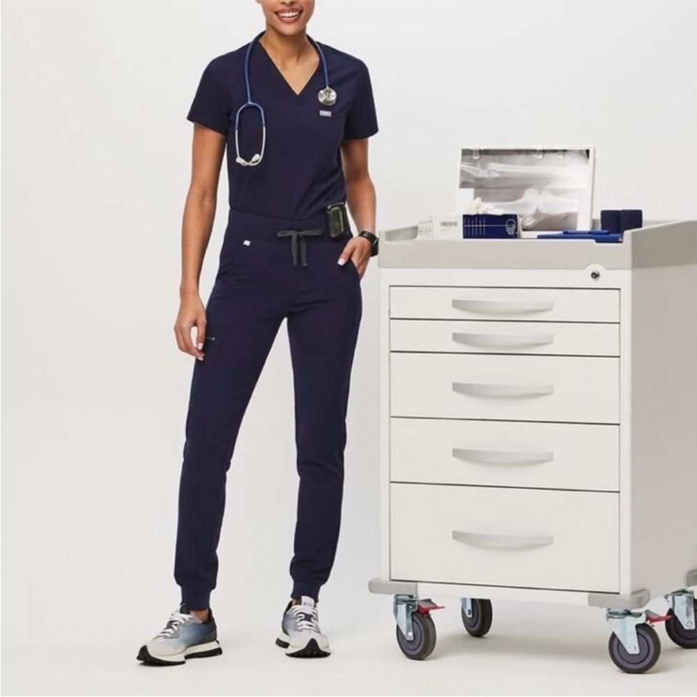 FIGS Set Catarina Top and Zamora Jogger Navy Blue Nursing Scrubs